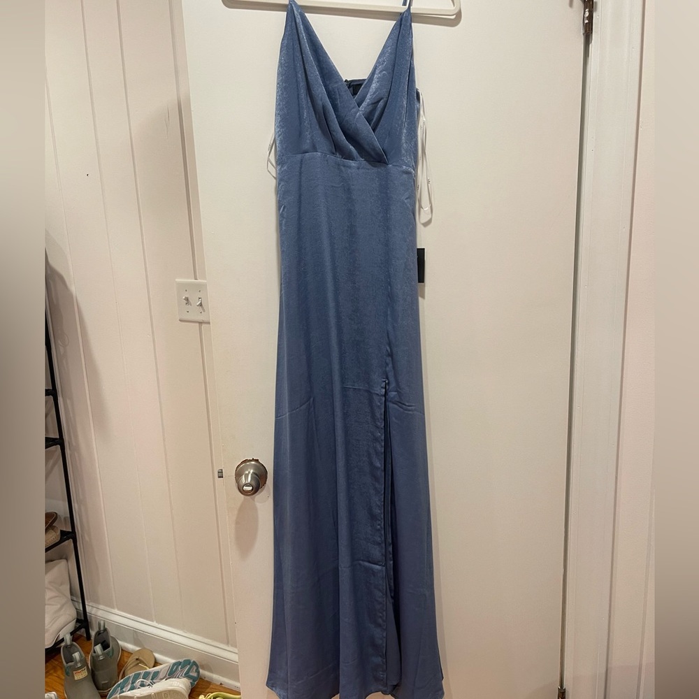 Dress - Picture 2 of 3